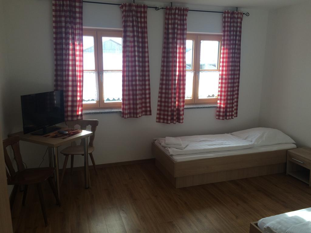 Stangl-Hof Hotel Forstinning Bagian luar foto